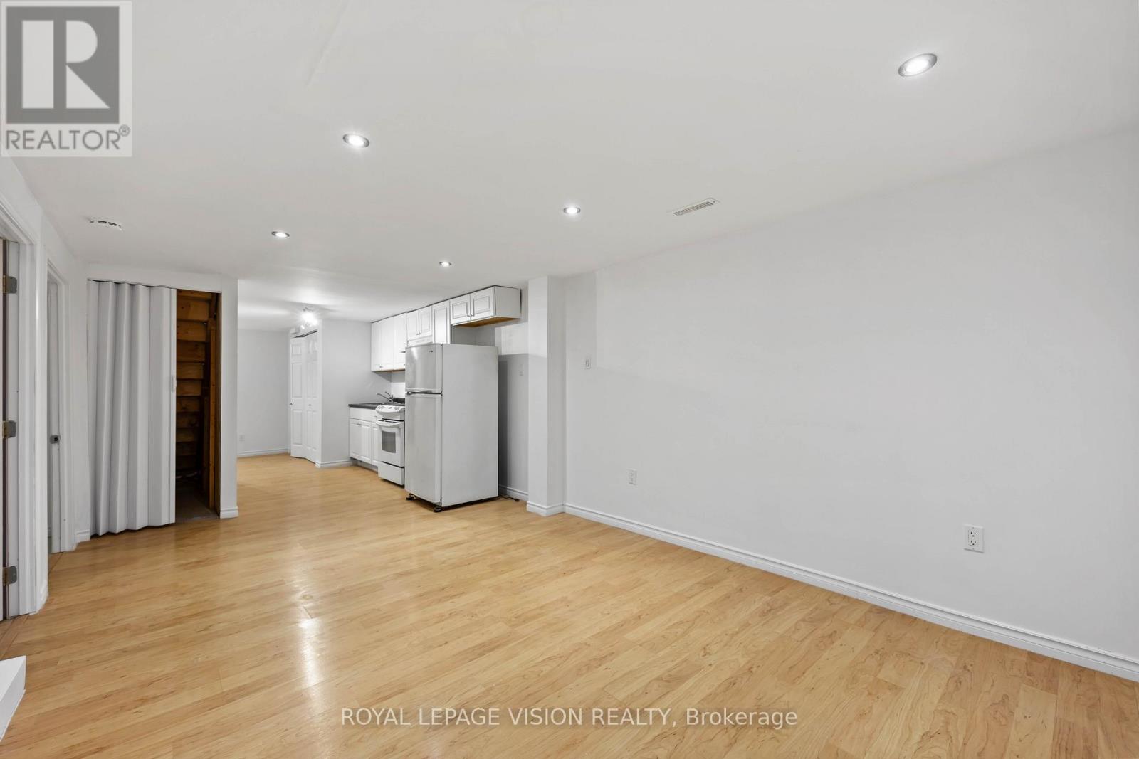 37 Winstanly Crescent, Toronto, Ontario  M1B 1N3 - Photo 6 - E12820222