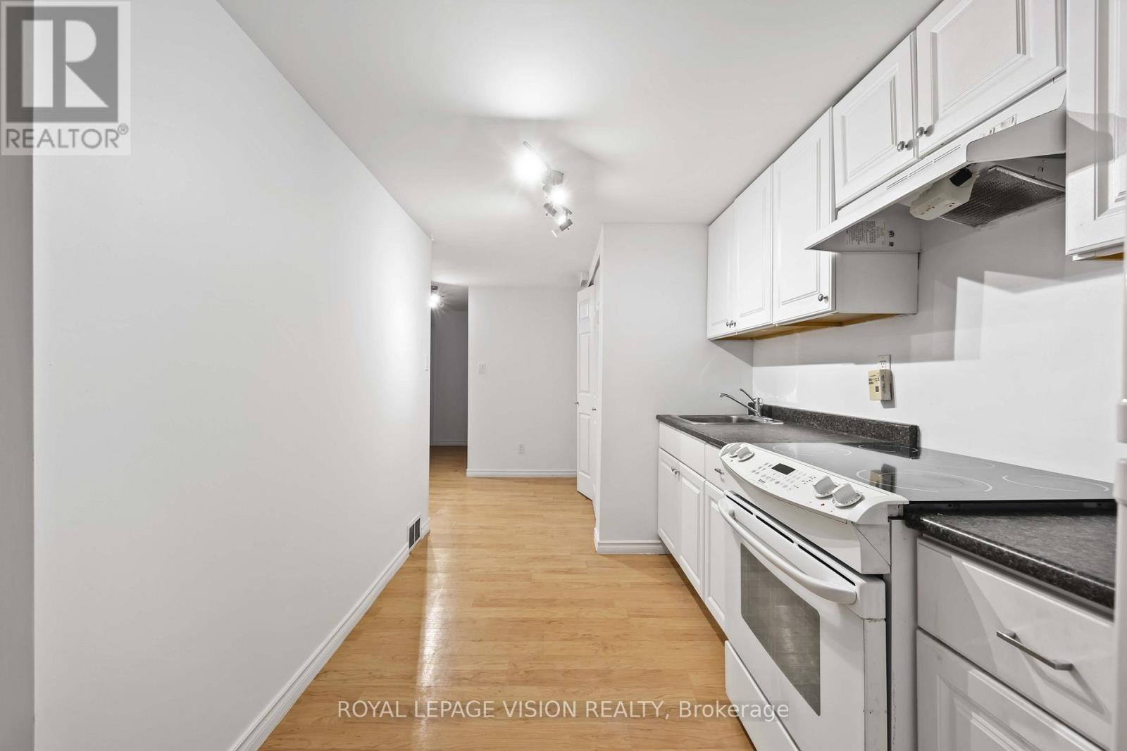 37 Winstanly Crescent, Toronto, Ontario  M1B 1N3 - Photo 7 - E12820222