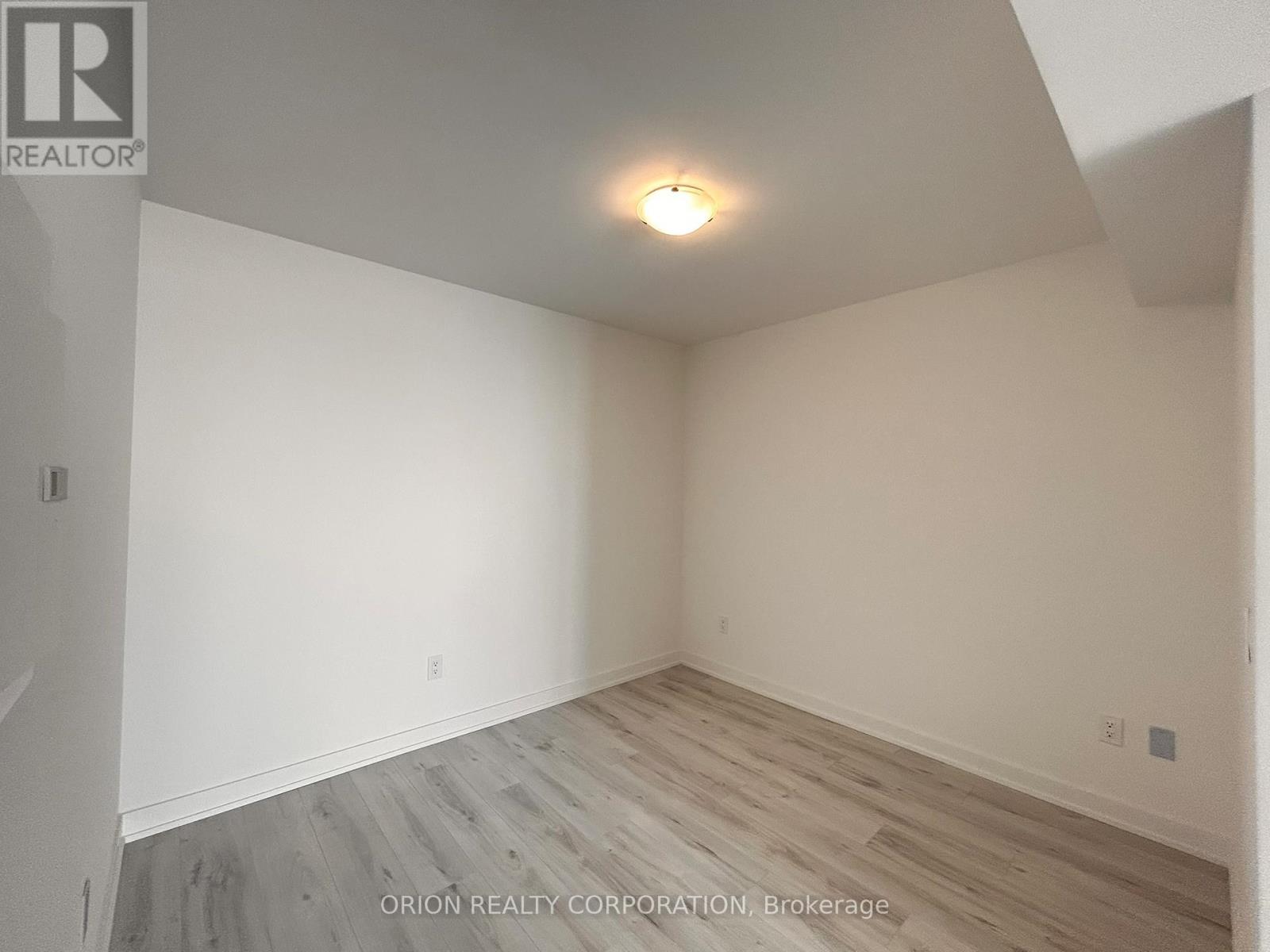 1707 - 1010 Sandy Beach Road, Pickering, Ontario  L1W 0C7 - Photo 6 - E12820360