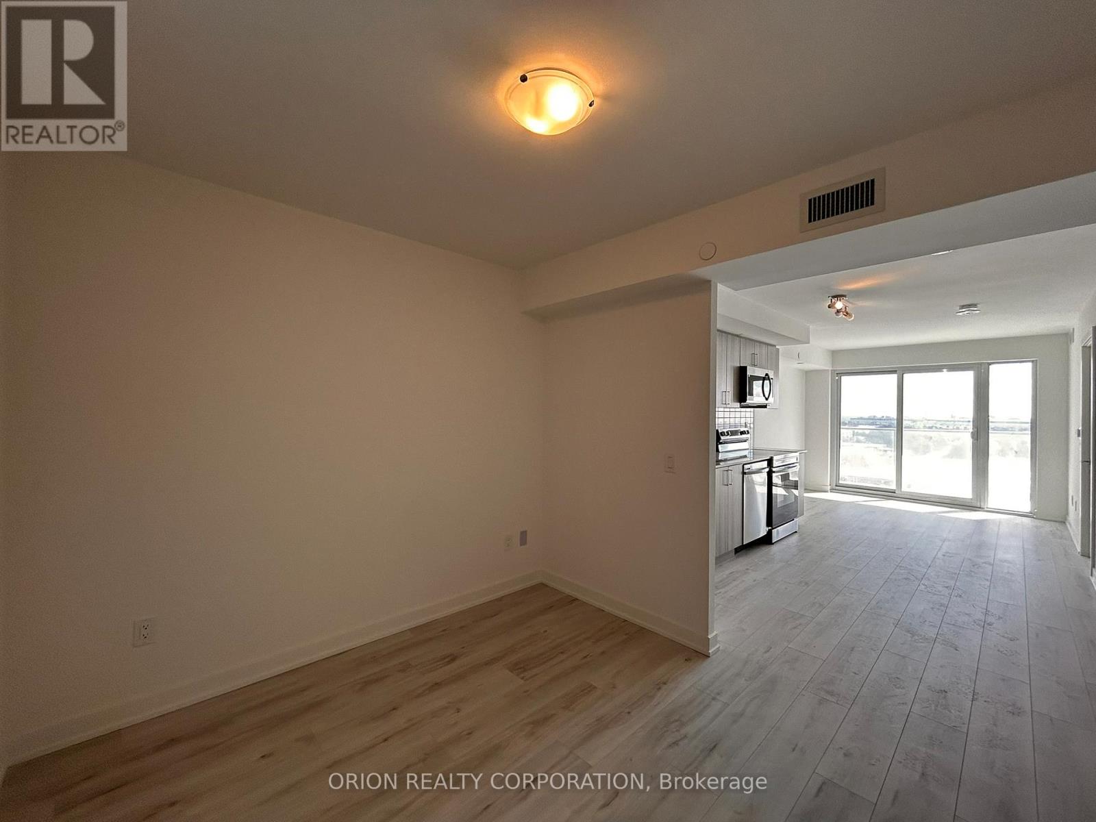 1707 - 1010 Sandy Beach Road, Pickering, Ontario  L1W 0C7 - Photo 7 - E12820360