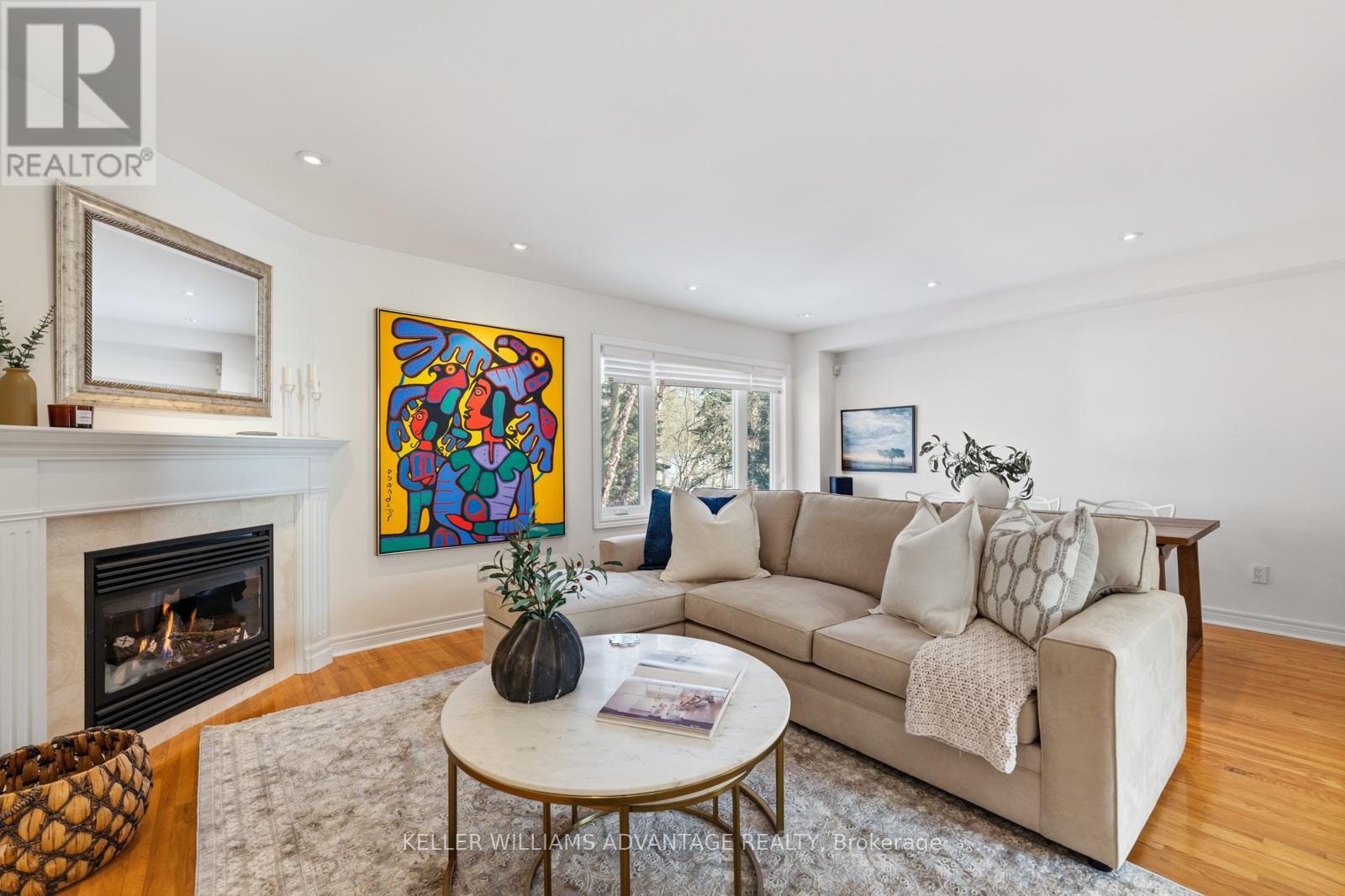 14 Fitzgerald Mews, Toronto, Ontario  M4L 3X3 - Photo 3 - E12820396