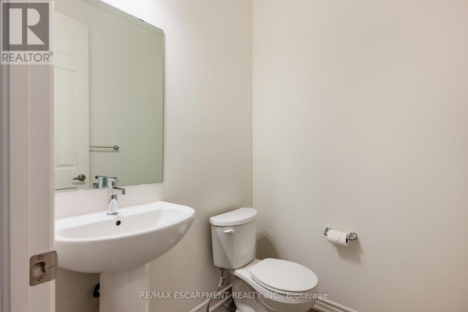 48 Sparrow Way, Adjala-Tosorontio (Colgan), Ontario  L0G 1W0 - Photo 10 - N12820248