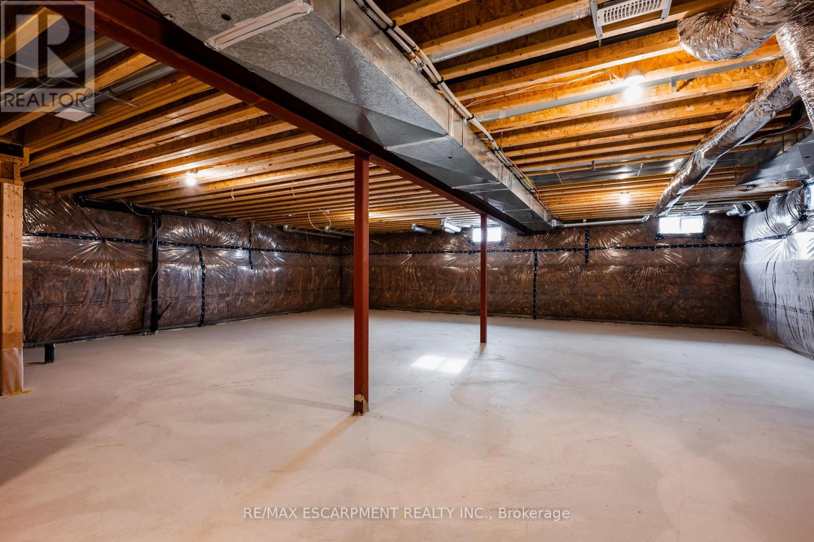 48 Sparrow Way, Adjala-Tosorontio (Colgan), Ontario  L0G 1W0 - Photo 39 - N12820248