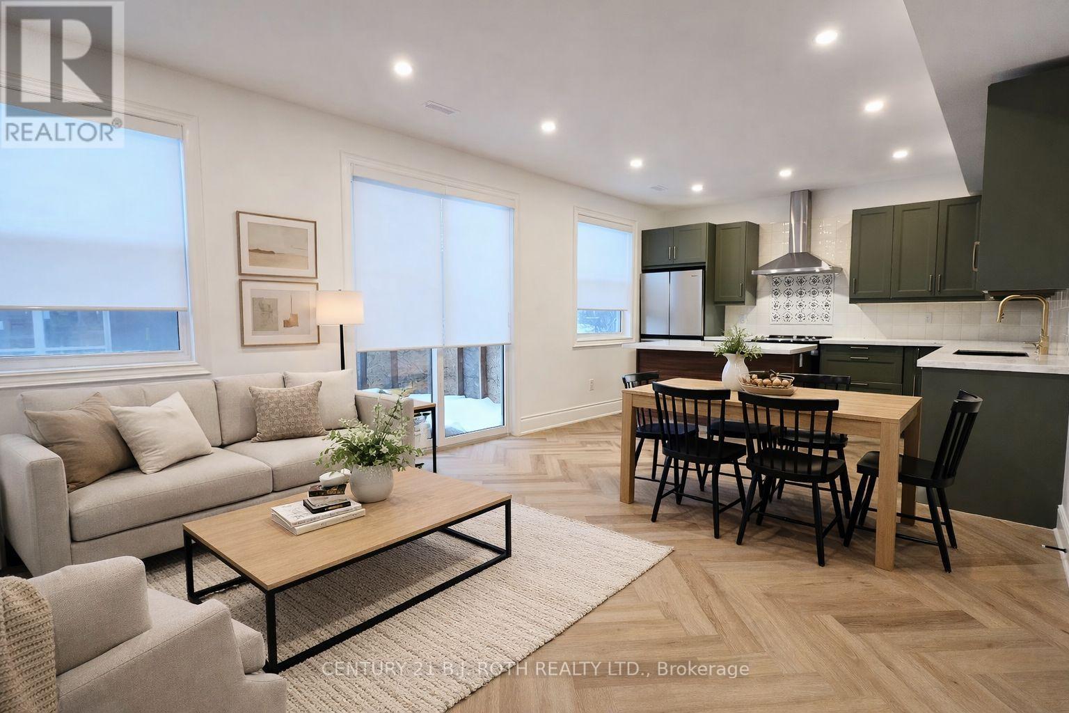 Upper - 42 Calverley Street, Orillia, Ontario  L3V 3T5 - Photo 3 - S12820420