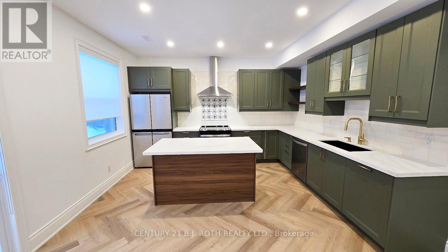 Upper - 42 Calverley Street, Orillia, Ontario  L3V 3T5 - Photo 6 - S12820420