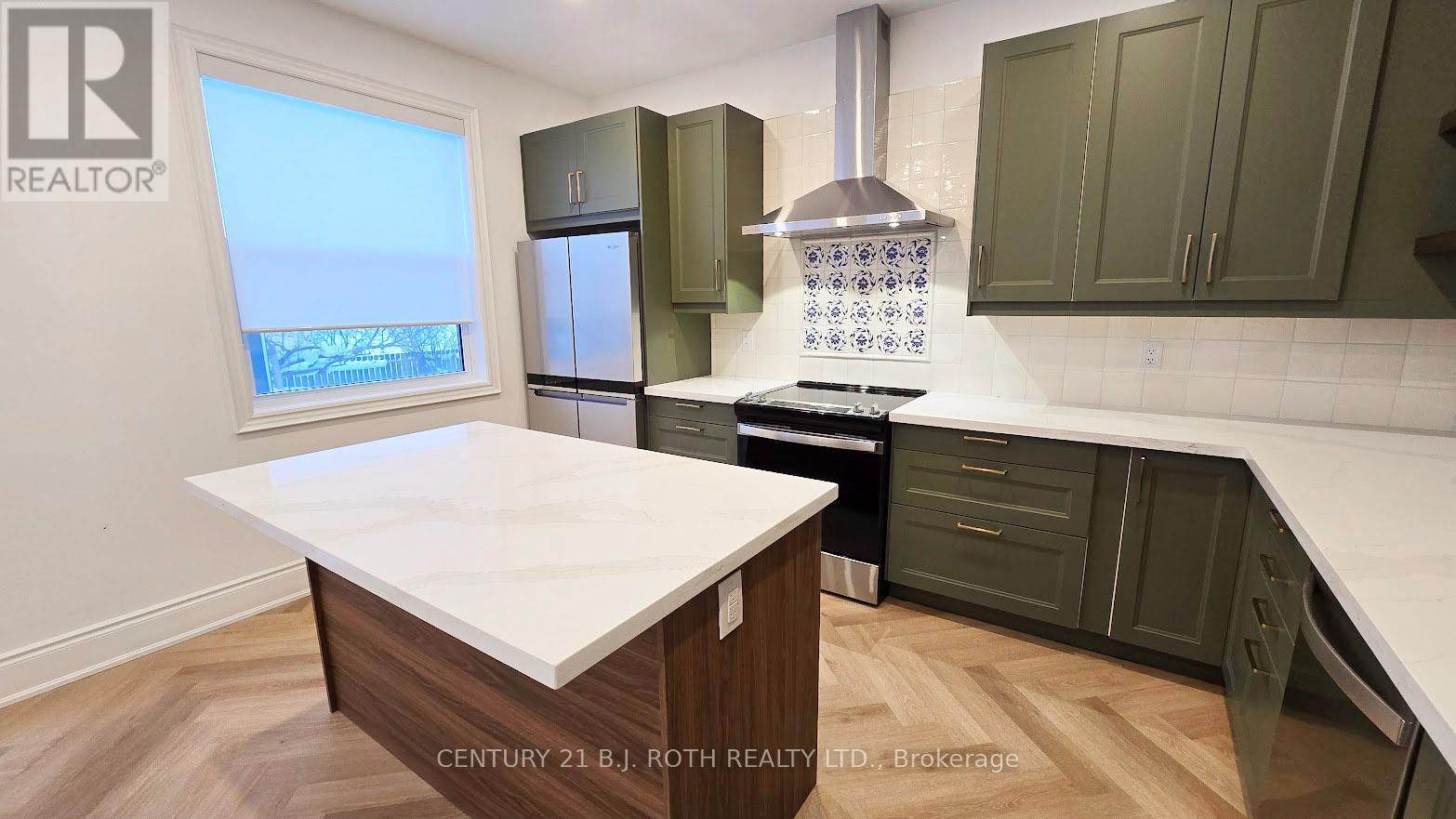 Upper - 42 Calverley Street, Orillia, Ontario  L3V 3T5 - Photo 7 - S12820420