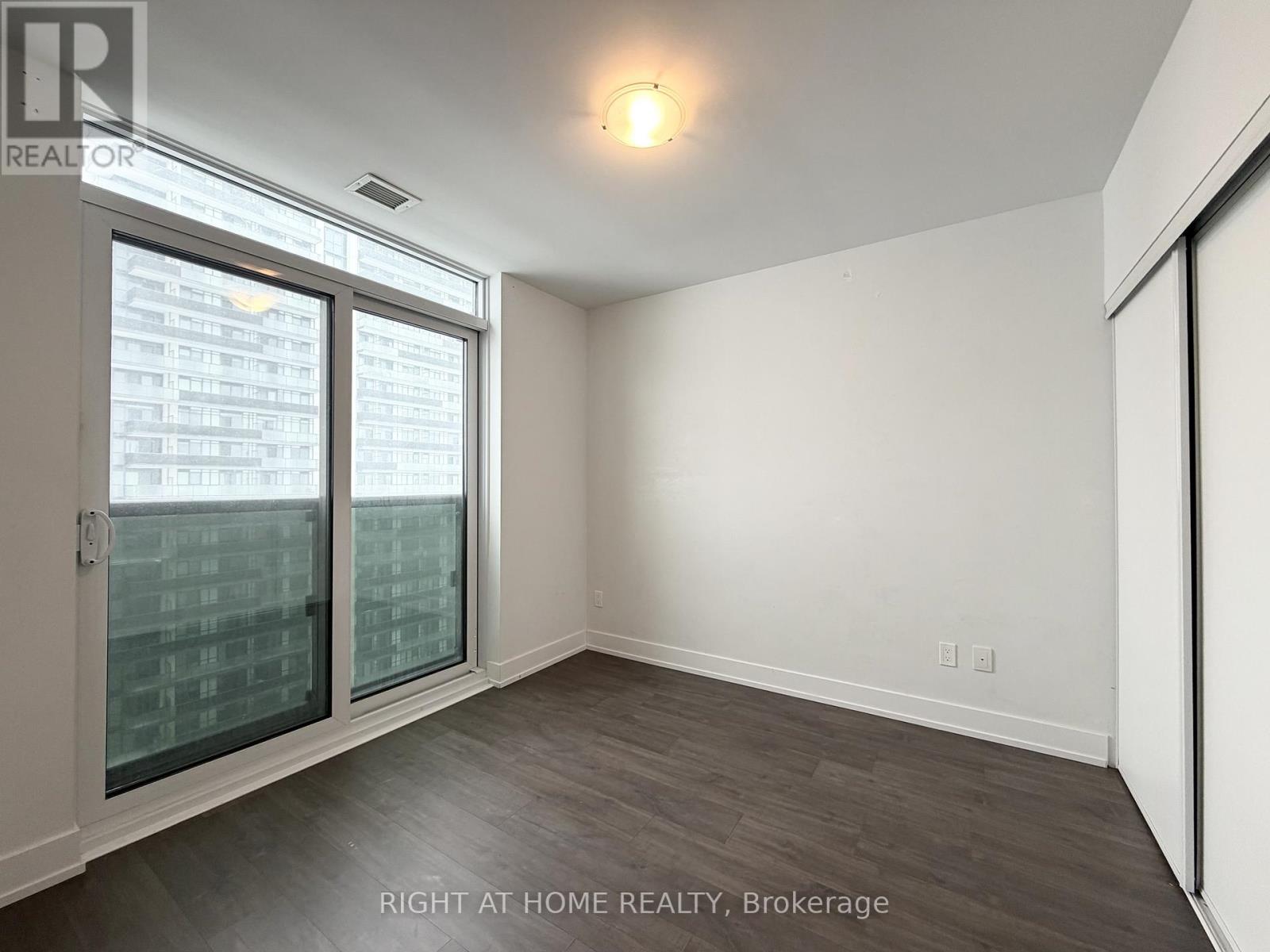 1713 - 2550 Simcoe Street N, Oshawa, Ontario  L1L 0R5 - Photo 9 - E12730000