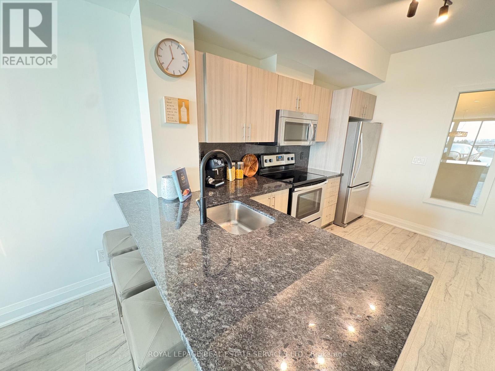 408 - 16 Mcadam Avenue, Toronto, Ontario  M6A 0B9 - Photo 8 - W12730848