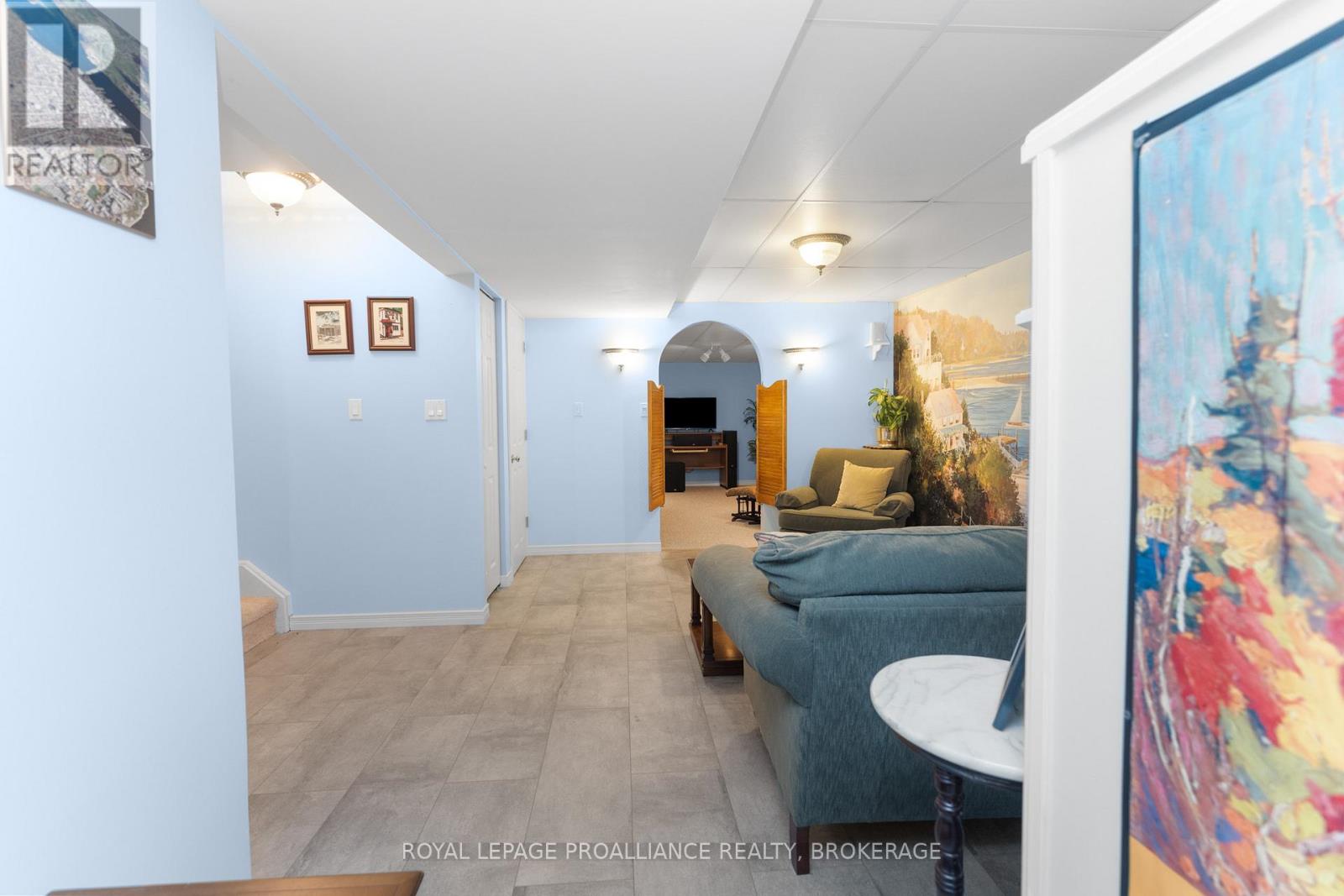 39 Mowat Avenue, Kingston, Ontario  K7M 8Y8 - Photo 33 - X12817964