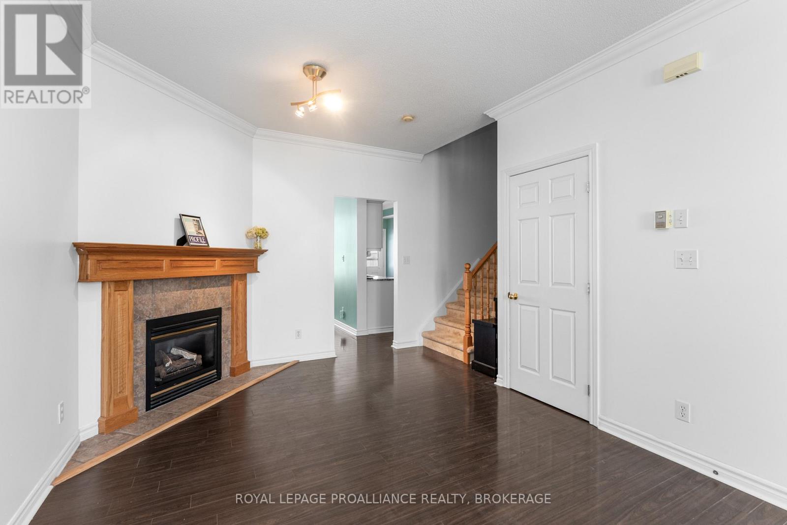 39 Mowat Avenue, Kingston, Ontario  K7M 8Y8 - Photo 5 - X12817964