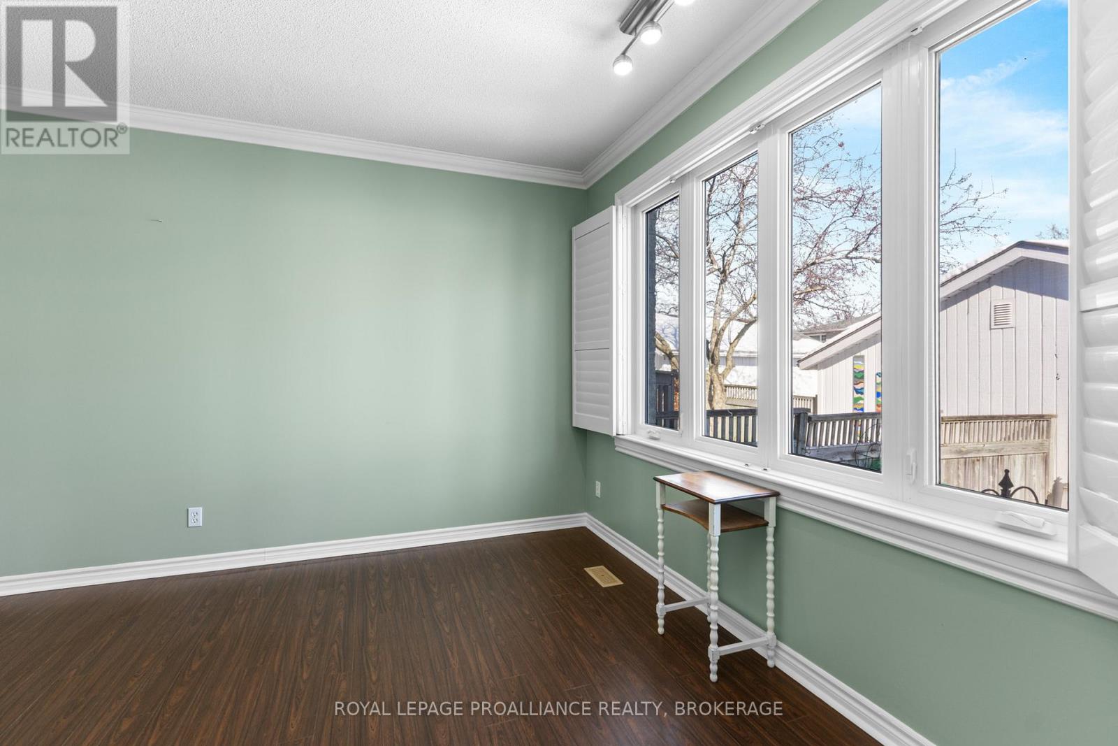 39 Mowat Avenue, Kingston, Ontario  K7M 8Y8 - Photo 9 - X12817964