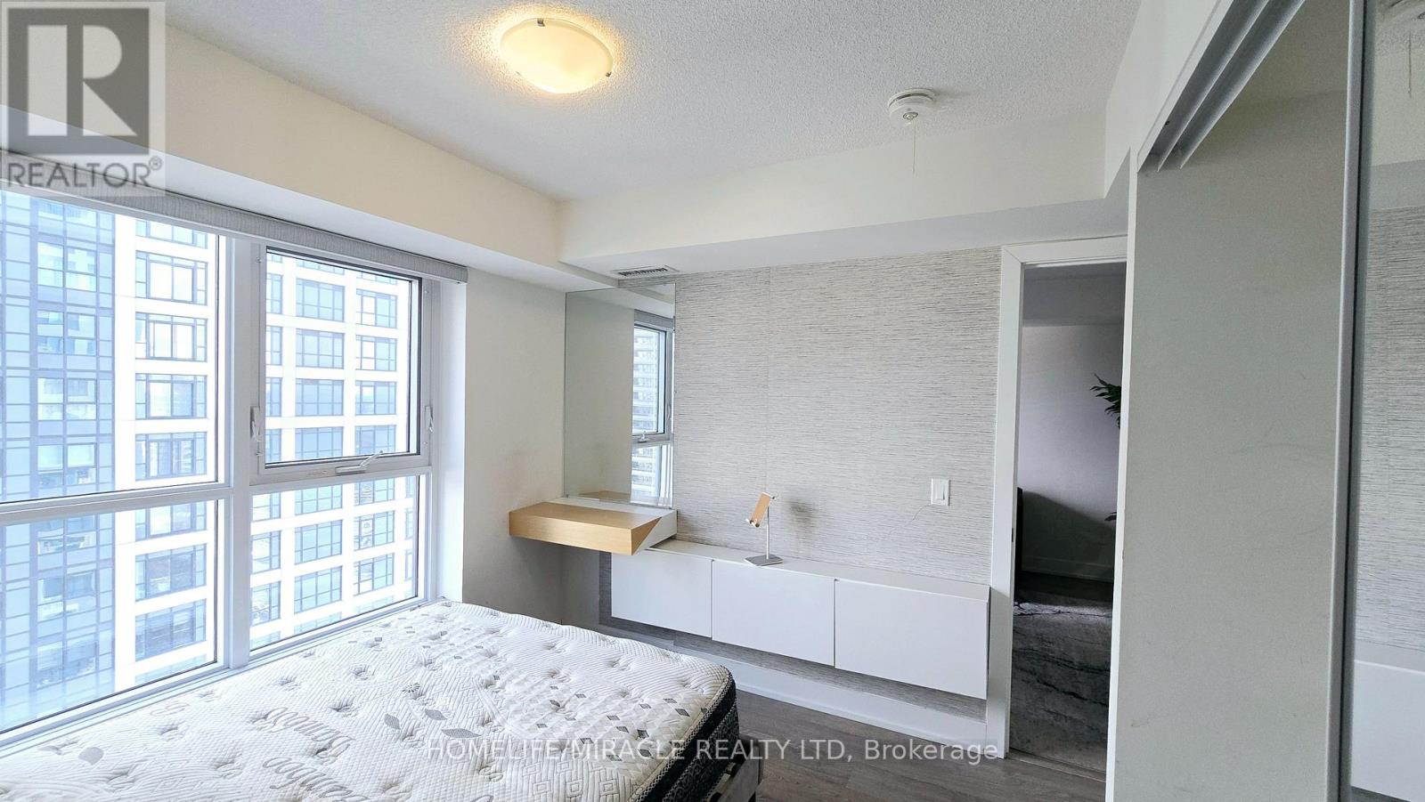 1720 - 9 Mabelle Avenue, Toronto (Islington-City Centre West), Ontario  M9A 0E1 - Photo 6 - W12820228