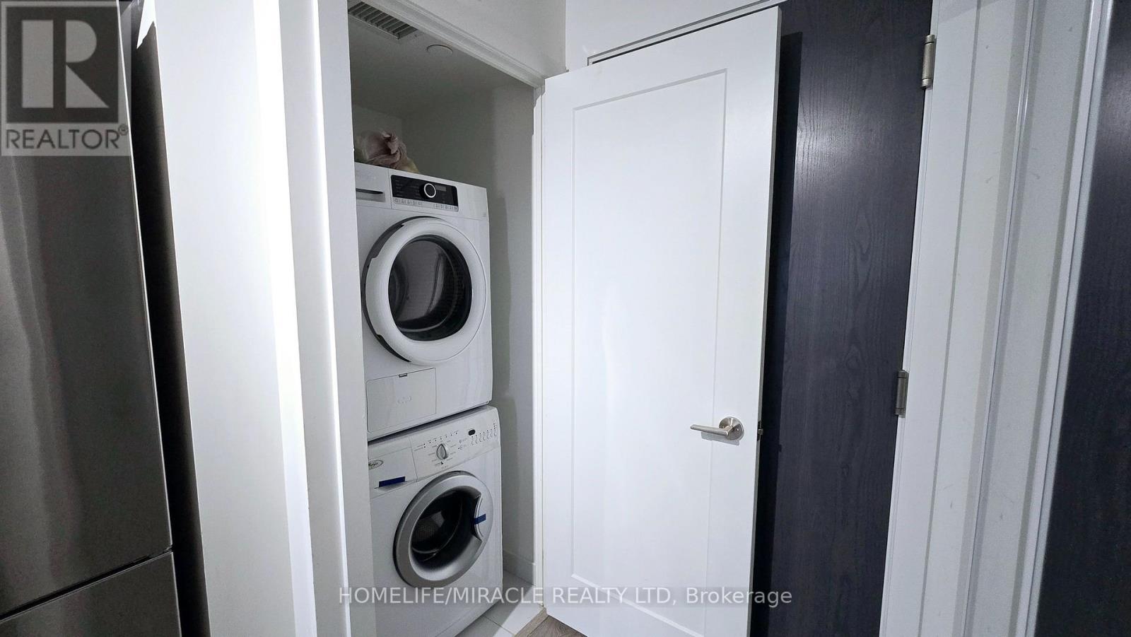 1720 - 9 Mabelle Avenue, Toronto (Islington-City Centre West), Ontario  M9A 0E1 - Photo 9 - W12820228