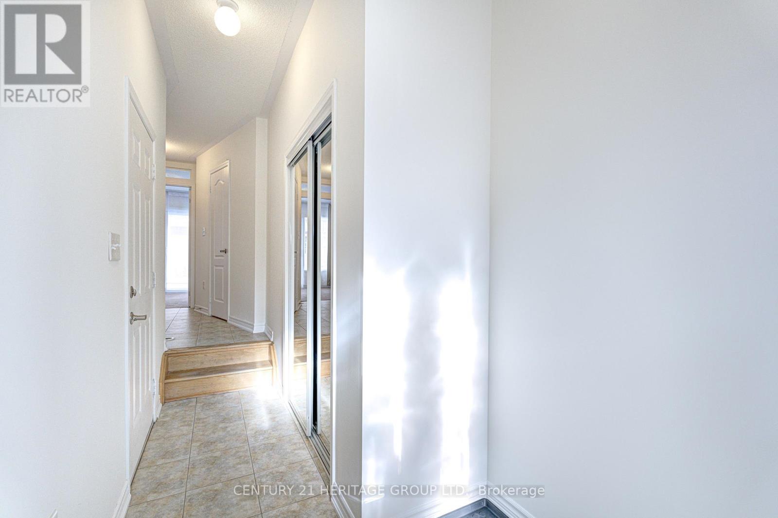 2 - 1117 Haig Boulevard, Mississauga, Ontario  L5E 2M6 - Photo 6 - W12820292