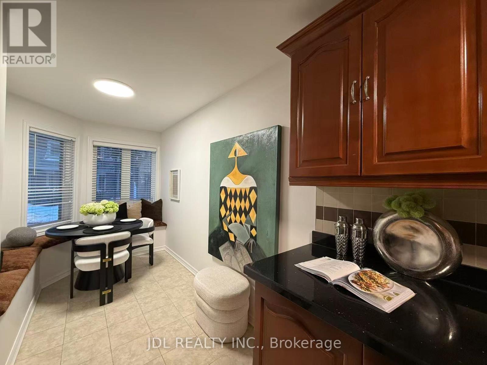 112 - 2205 South Millway, Mississauga, Ontario L5L 3T2 - Photo 17 - W12820350