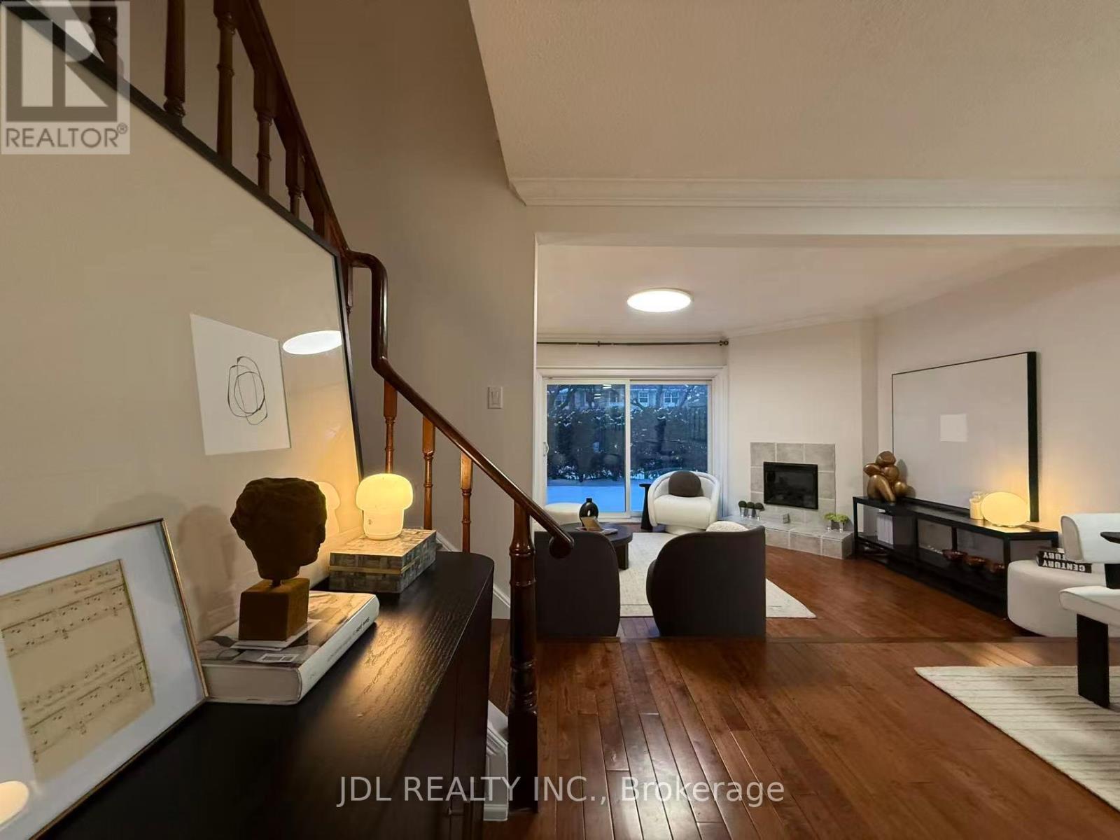 112 - 2205 South Millway, Mississauga, Ontario L5L 3T2 - Photo 8 - W12820350