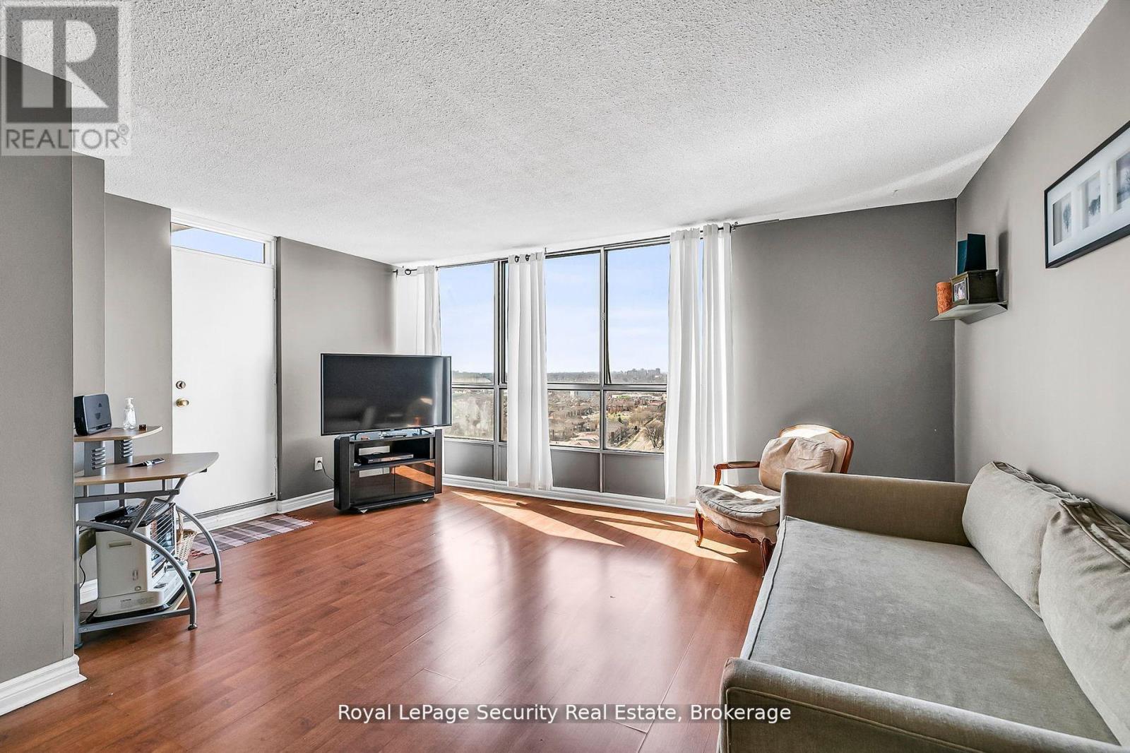 2413 - 10 Martha Eaton Way, Toronto, Ontario  M6M 5B3 - Photo 7 - W12820364