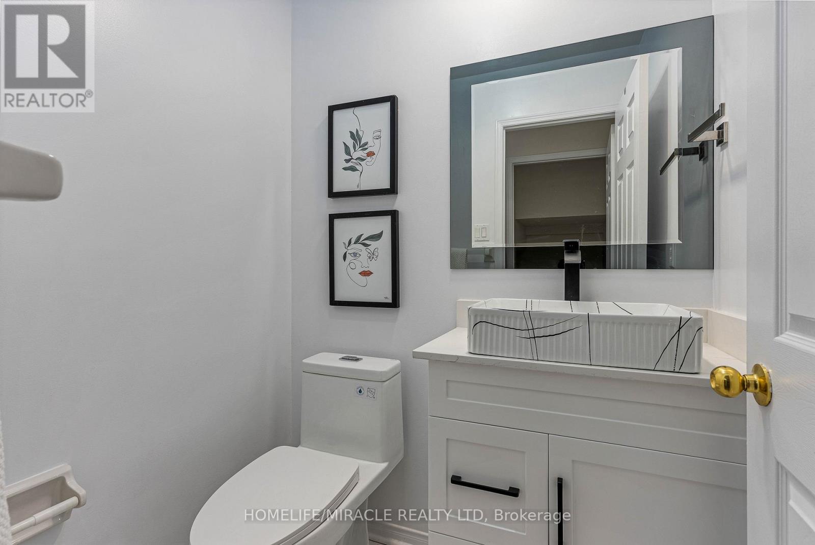 2831 Westbury Court, Mississauga, Ontario  L5M 6B4 - Photo 17 - W12820414