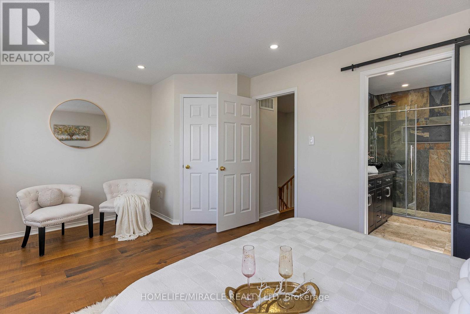 2831 Westbury Court, Mississauga, Ontario  L5M 6B4 - Photo 20 - W12820414