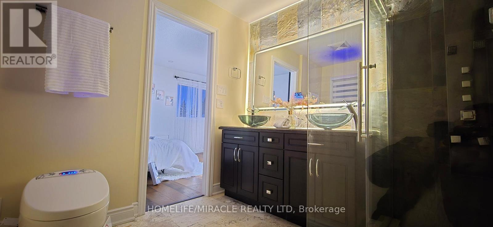 2831 Westbury Court, Mississauga, Ontario  L5M 6B4 - Photo 24 - W12820414