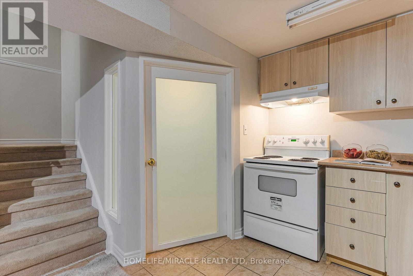 2831 Westbury Court, Mississauga, Ontario  L5M 6B4 - Photo 43 - W12820414