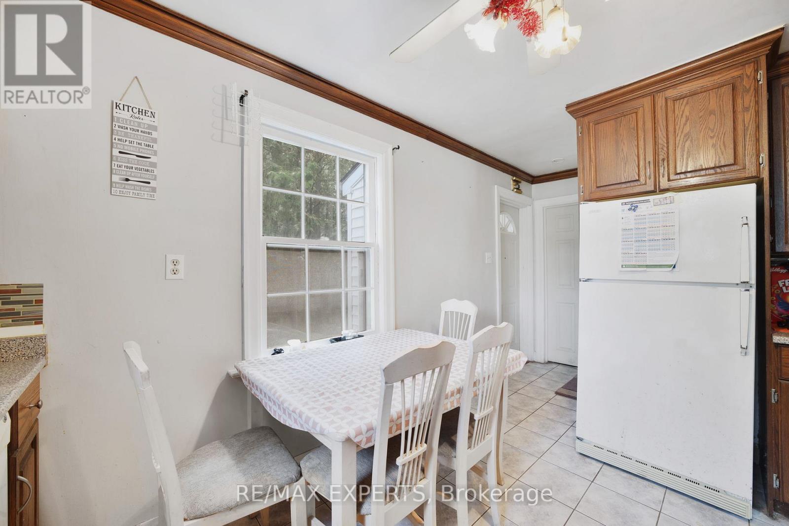 6198 Delaware Street, Niagara Falls, Ontario  L2G 2E8 - Photo 13 - X12820206