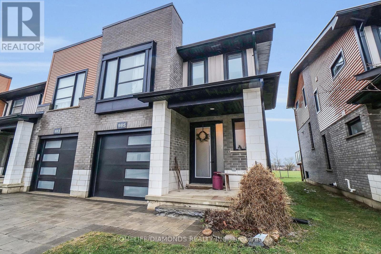 985 WEST VILLAGE SQUARE, London North, Ontario