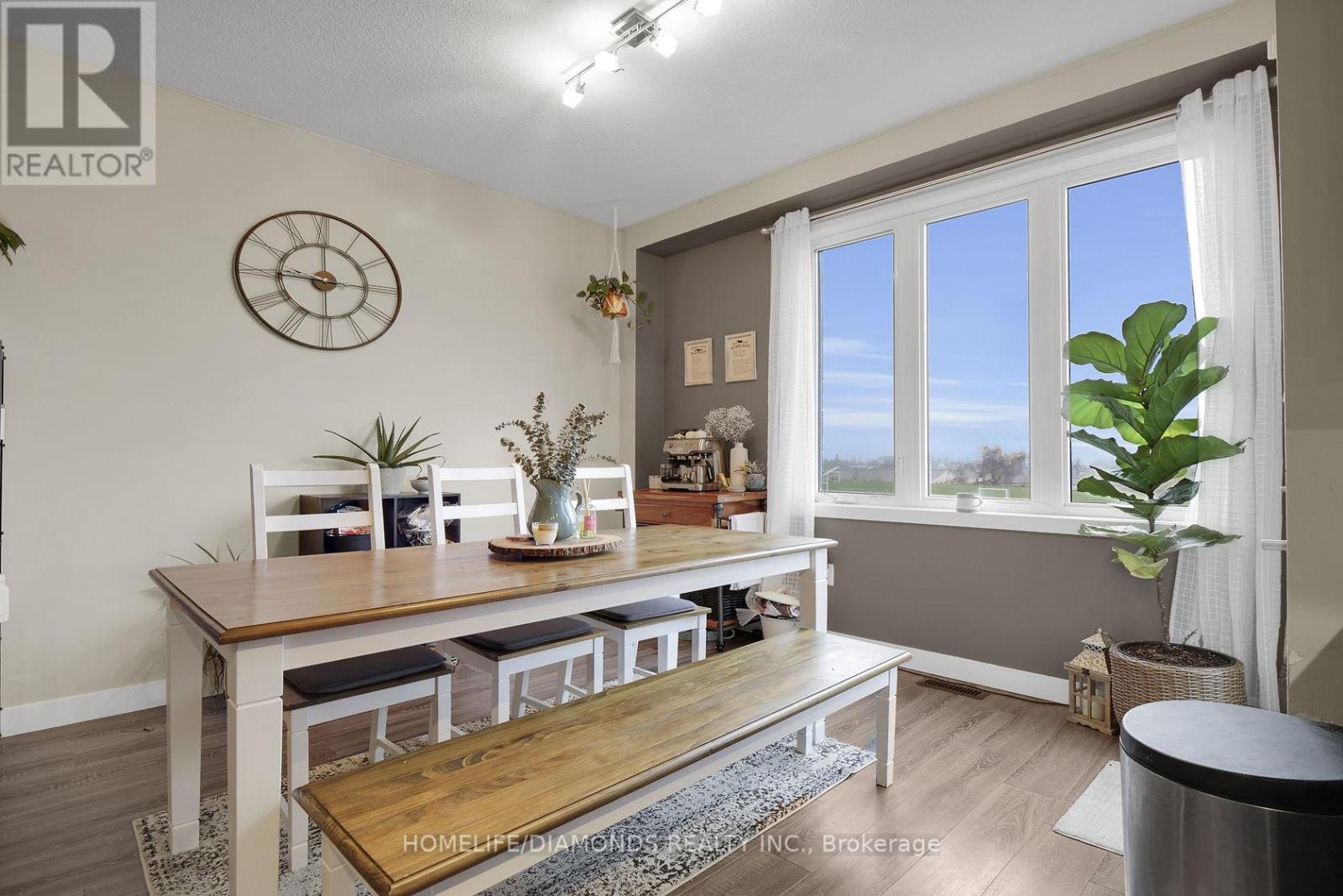 985 West Village Square, London North, Ontario  N6H 5J9 - Photo 11 - X12820232