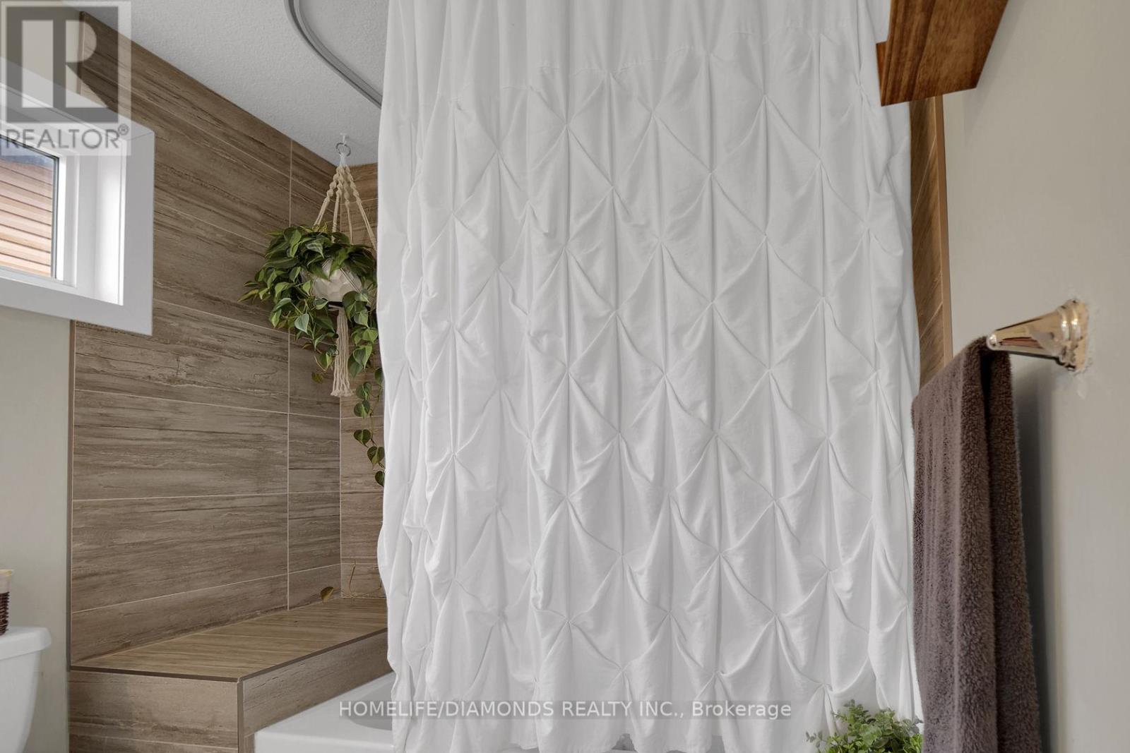 985 West Village Square, London North, Ontario  N6H 5J9 - Photo 23 - X12820232