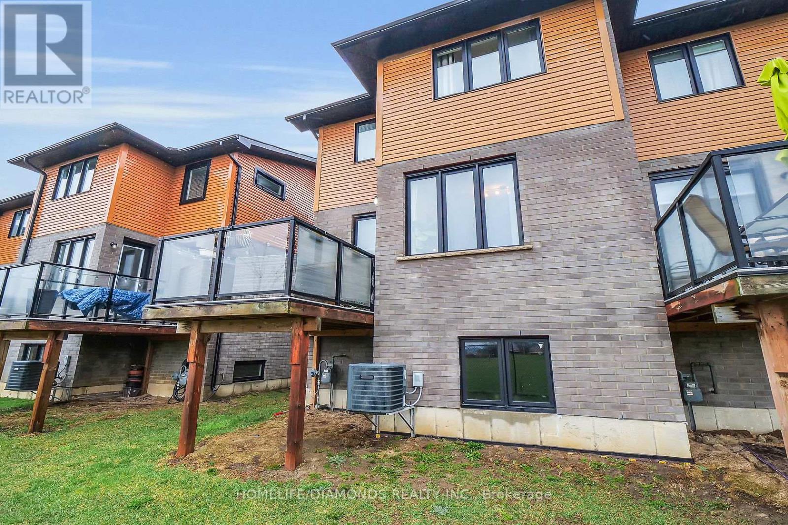 985 West Village Square, London North, Ontario  N6H 5J9 - Photo 29 - X12820232