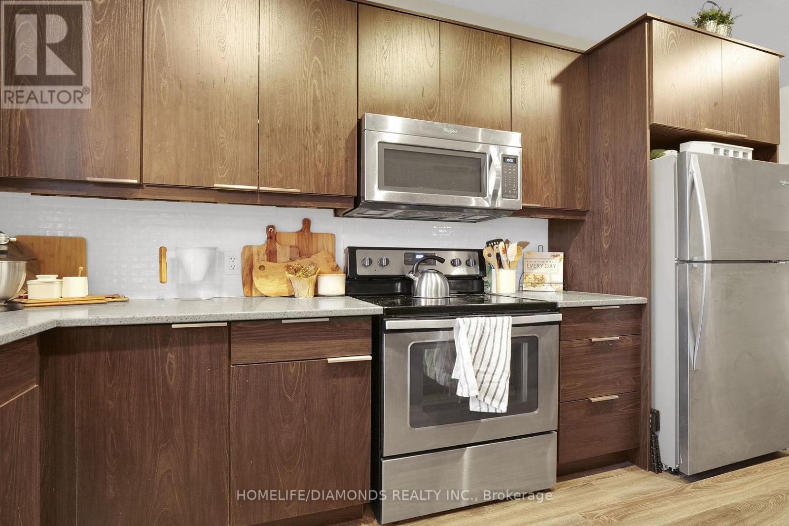 985 West Village Square, London North, Ontario  N6H 5J9 - Photo 9 - X12820232