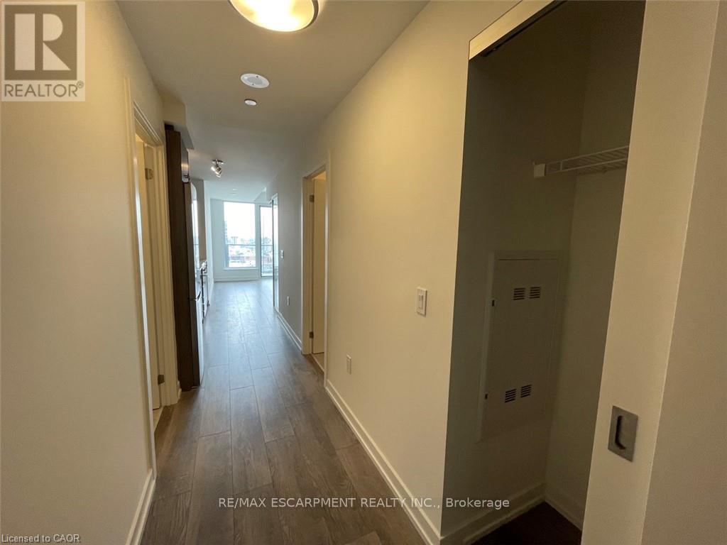 1805 - 15 Wellington Street, Kitchener, Ontario  N2G 0E4 - Photo 4 - X12820246