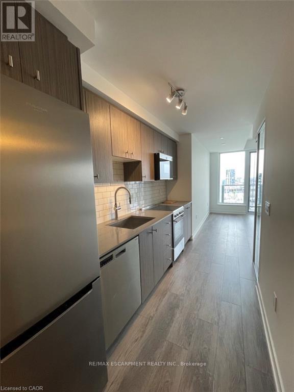 1805 - 15 Wellington Street, Kitchener, Ontario  N2G 0E4 - Photo 7 - X12820246