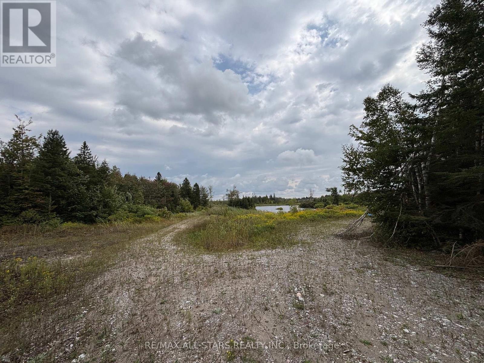 36 Creek View Road, Kawartha Lakes, Ontario  K0M 2T0 - Photo 2 - X12820260