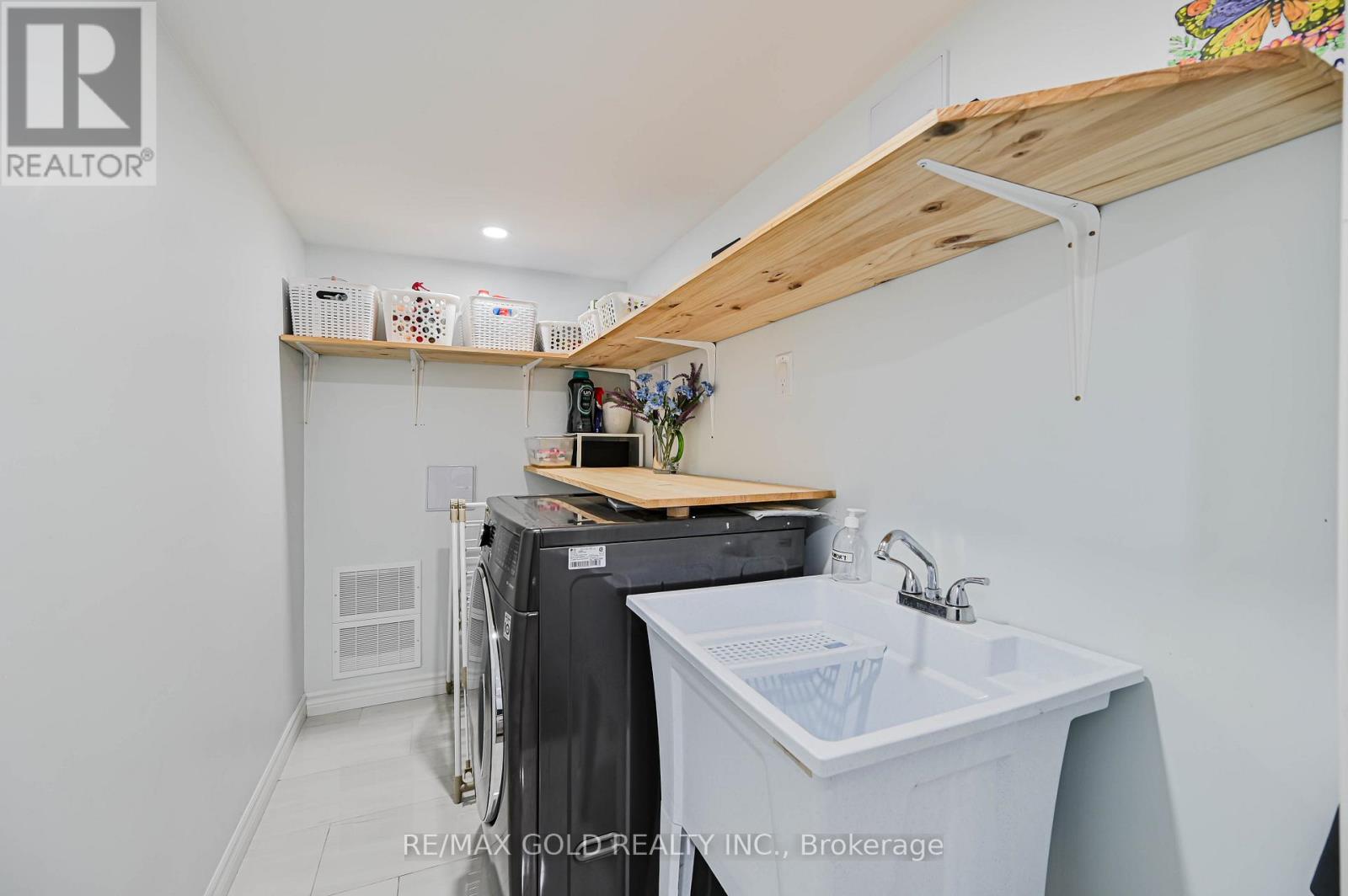 9 - 81 Valridge Drive, Hamilton, Ontario  L9G 5B7 - Photo 37 - X12820264