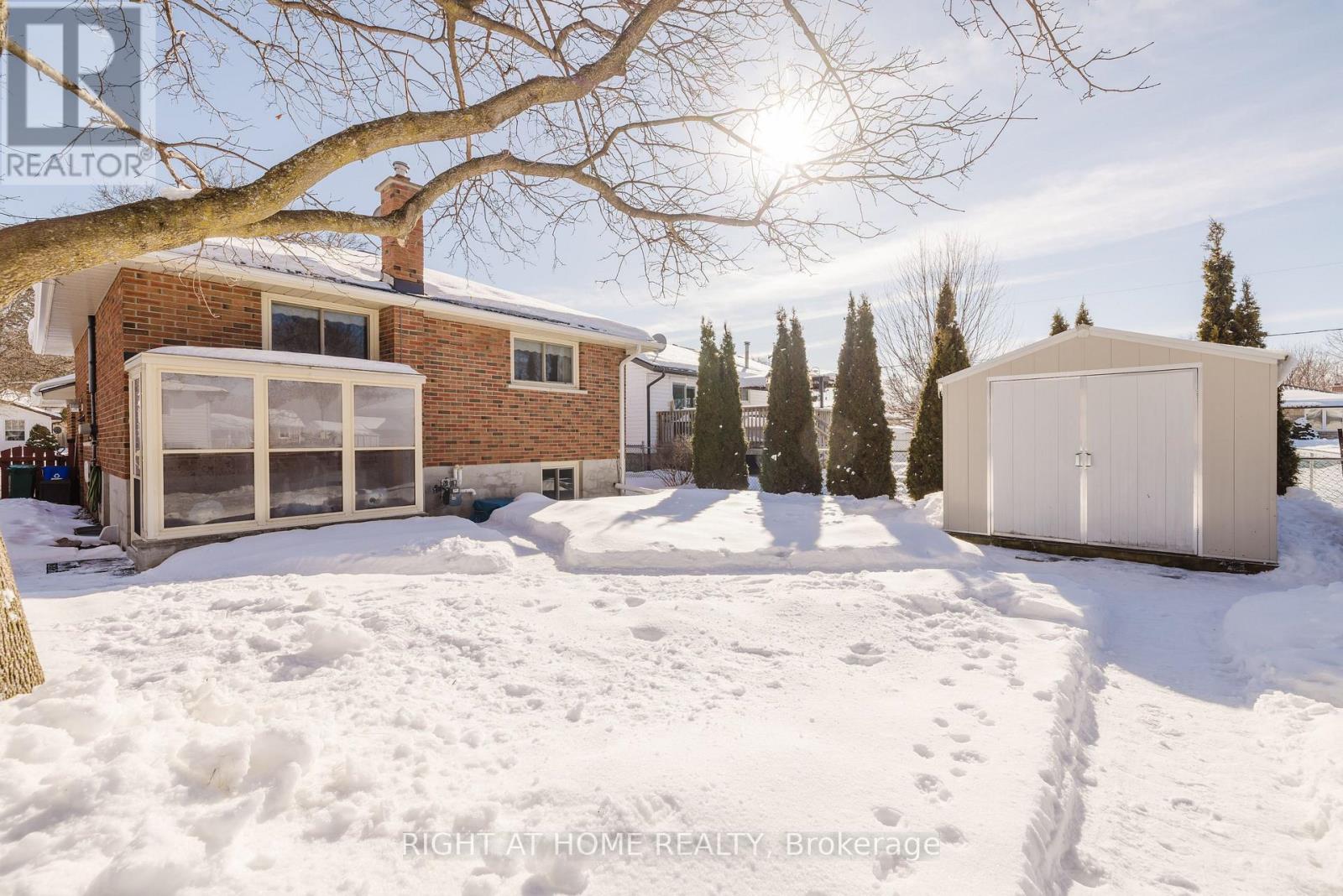 31 Thorncliffe Drive, Belleville, Ontario  K8P 4L3 - Photo 21 - X12820266