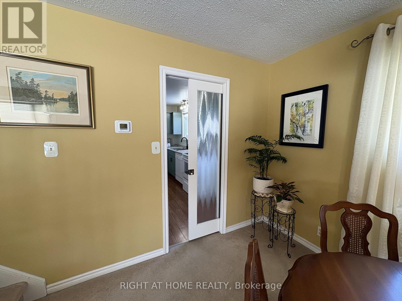 31 Thorncliffe Drive, Belleville, Ontario  K8P 4L3 - Photo 7 - X12820266