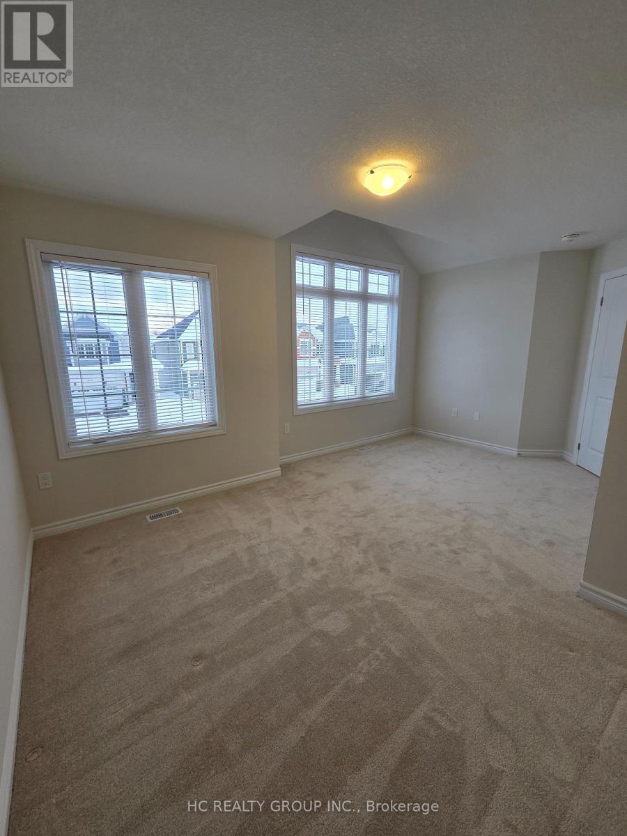 355 Mceachern Lane, Gravenhurst, Ontario  P1P 0H8 - Photo 13 - X12820346