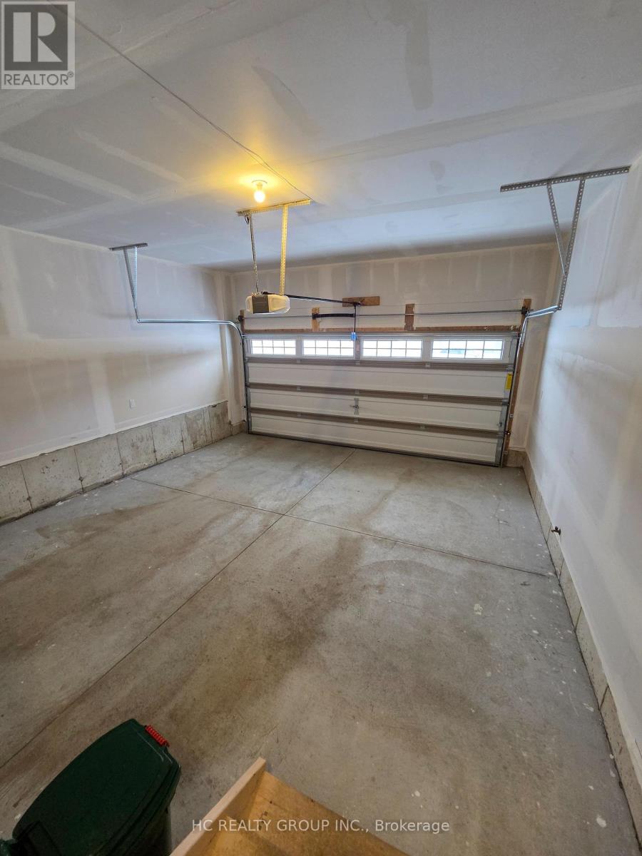 355 Mceachern Lane, Gravenhurst, Ontario  P1P 0H8 - Photo 18 - X12820346