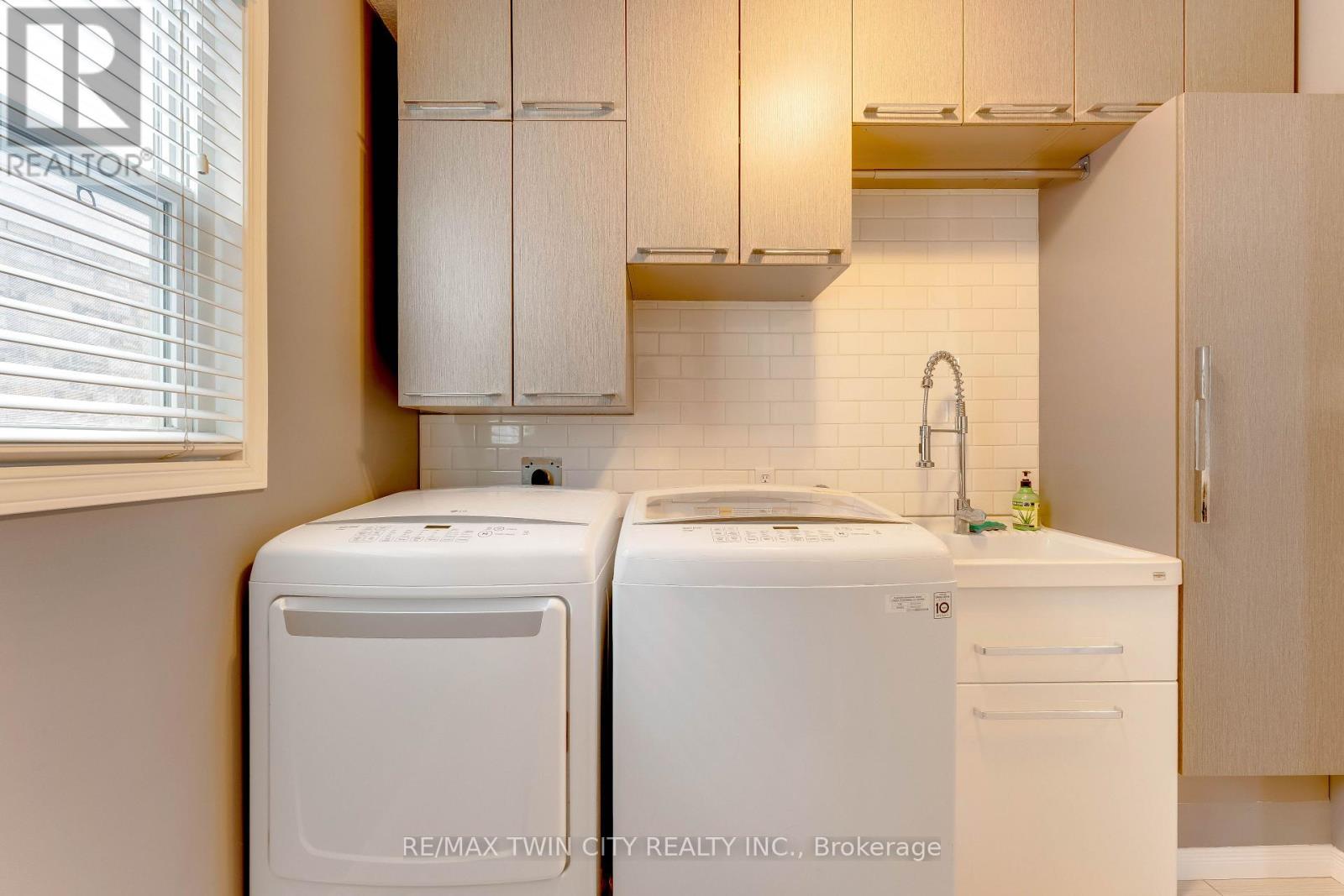 505 Snowdrop Court, Kitchener, Ontario  N2E 4G4 - Photo 15 - X12820352