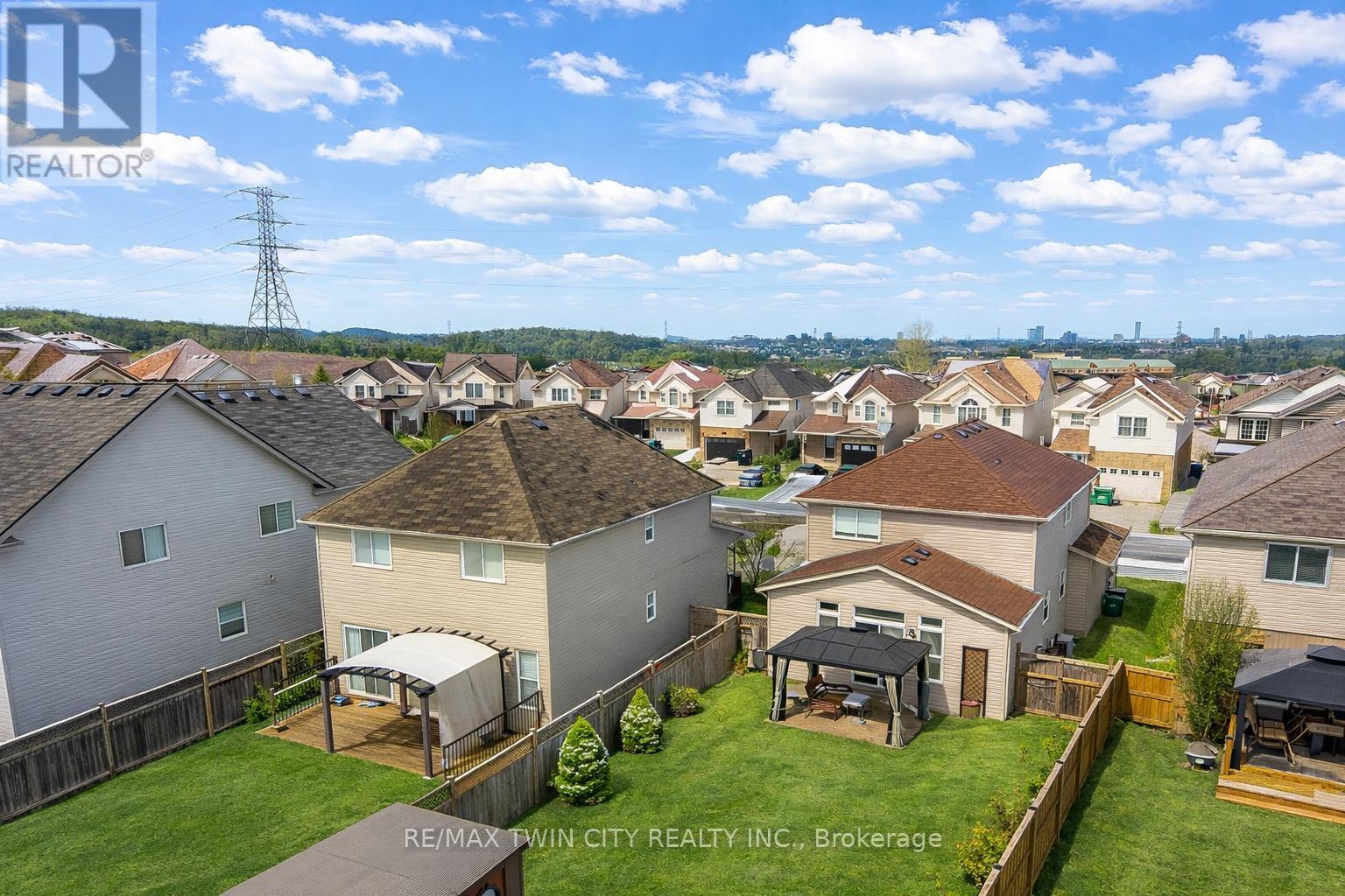 505 Snowdrop Court, Kitchener, Ontario  N2E 4G4 - Photo 44 - X12820352