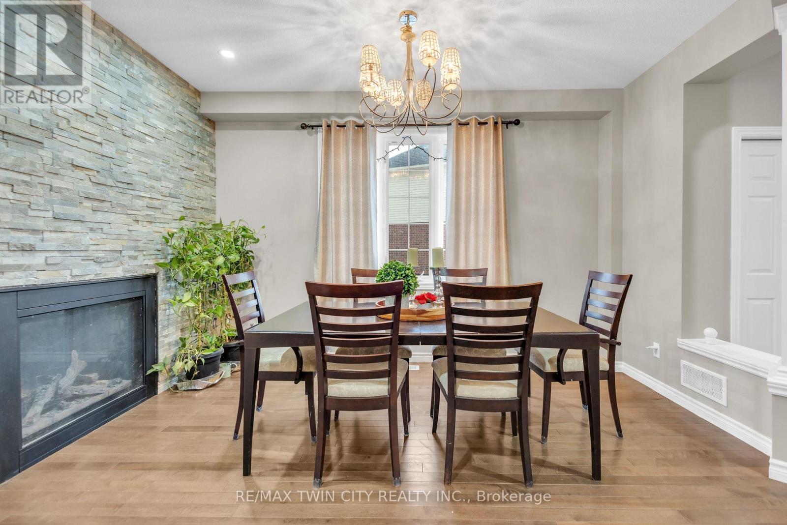 75 Stillwater Street Drive, Kitchener, Ontario  N2A 4M4 - Photo 6 - X12820406