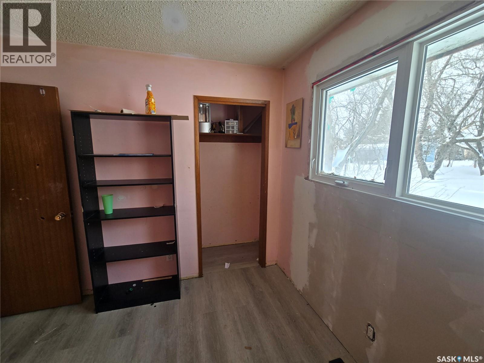 35 James Street, Kisbey, Saskatchewan  S0C 1L0 - Photo 14 - SK029153