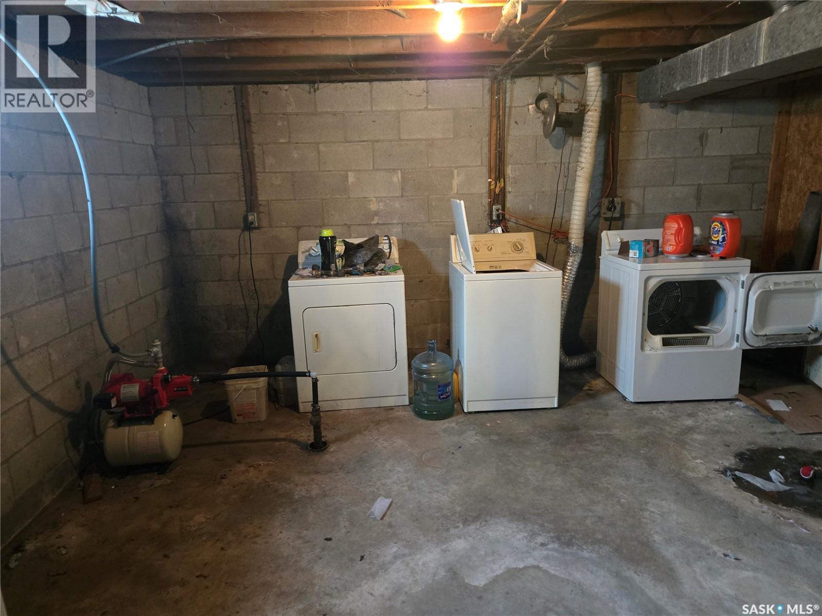 35 James Street, Kisbey, Saskatchewan  S0C 1L0 - Photo 19 - SK029153