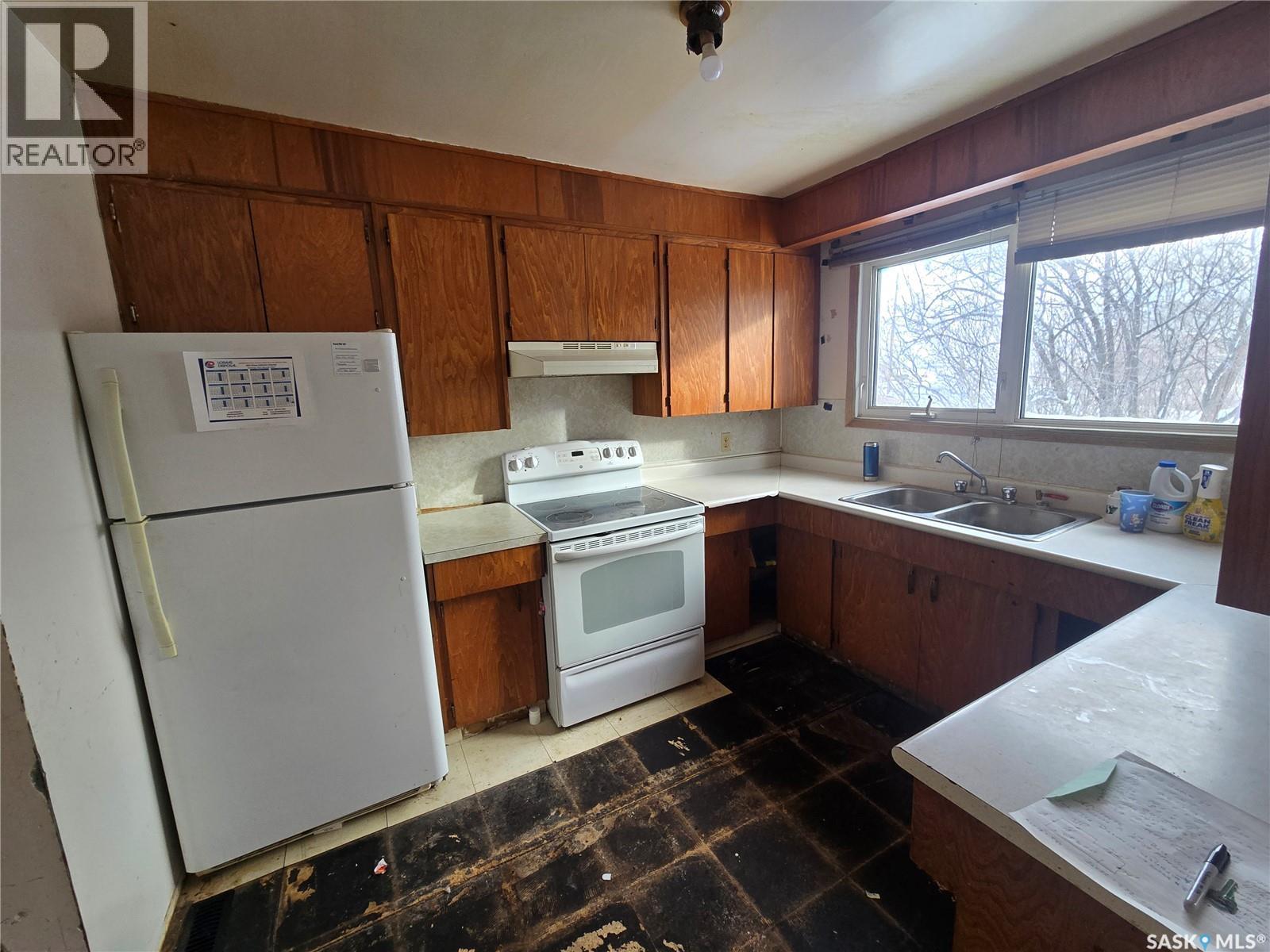 35 James Street, Kisbey, Saskatchewan  S0C 1L0 - Photo 7 - SK029153