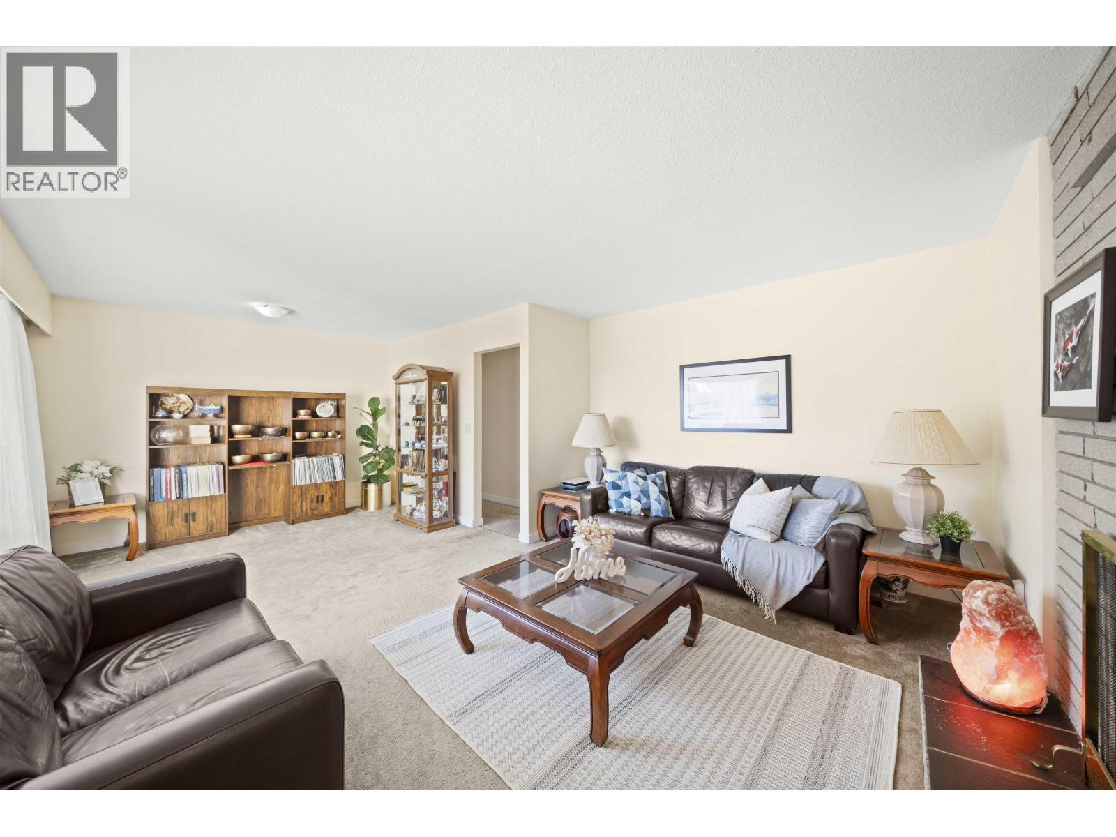 8431 Rosebank Crescent, Richmond, British Columbia  V7A 2K8 - Photo 5 - R3093124