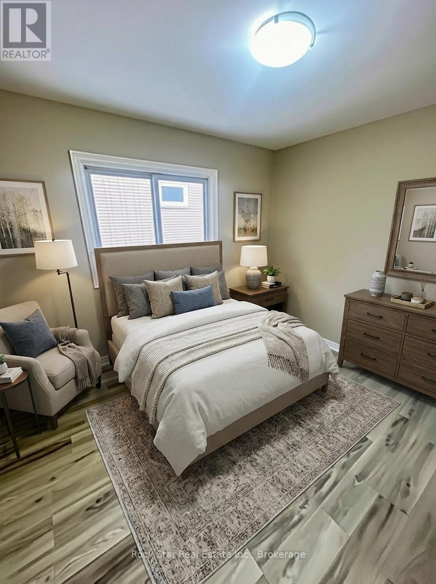 Main Floor - 269 Montmorency Drive, Hamilton, Ontario  L8K 5H3 - Photo 4 - X12820436