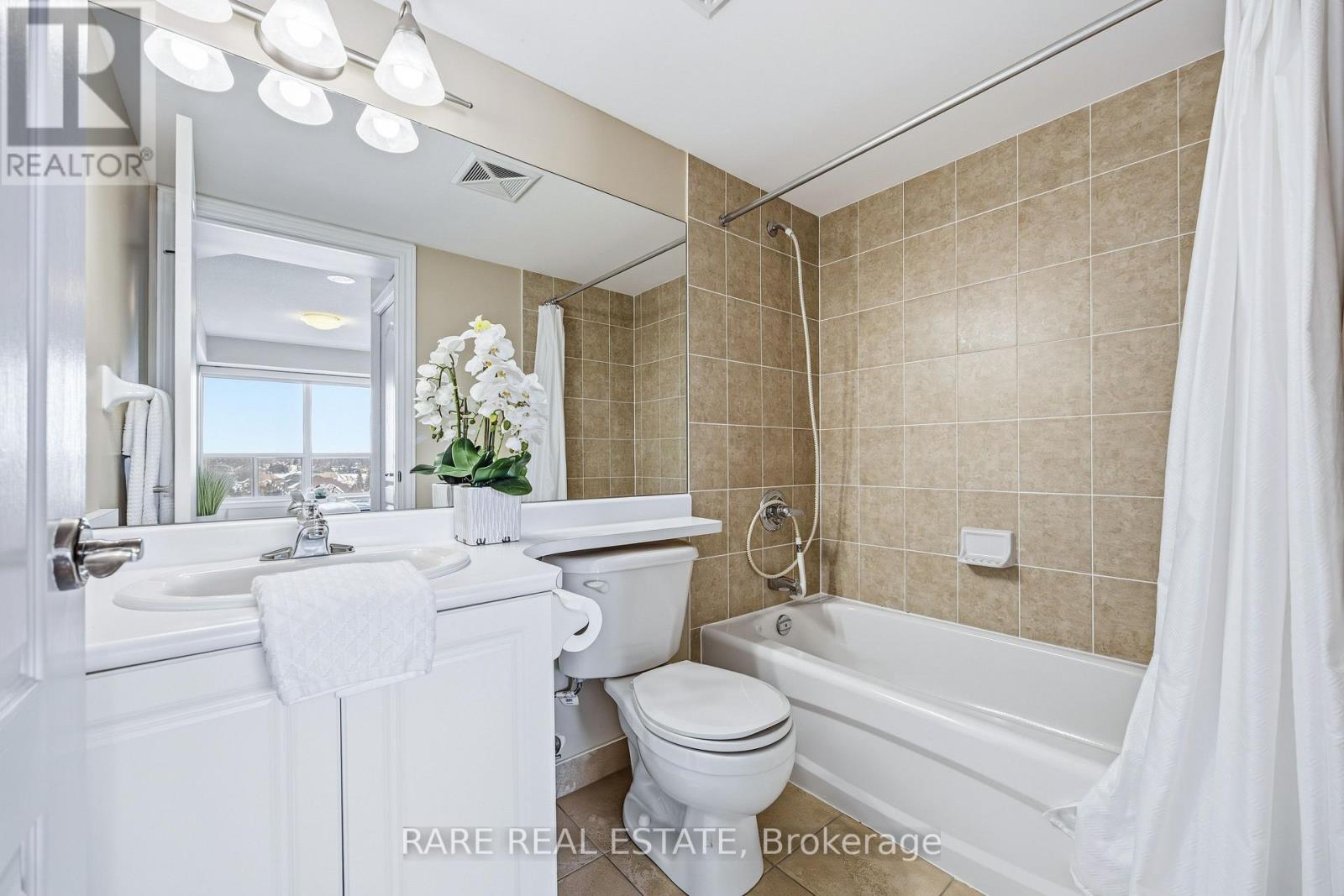 506 - 15 North Park Road, Vaughan, Ontario  L4J 0C9 - Photo 10 - N12816708