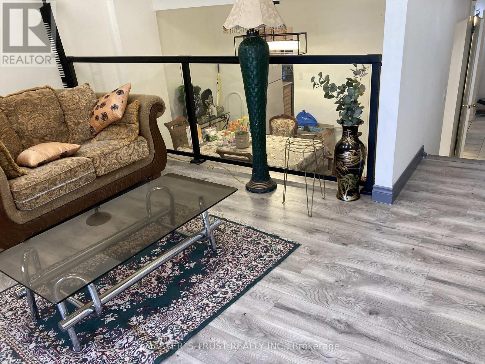 #6 - 374 Driftwood Avenue, Toronto, Ontario  M3N 2P5 - Photo 2 - W12819986