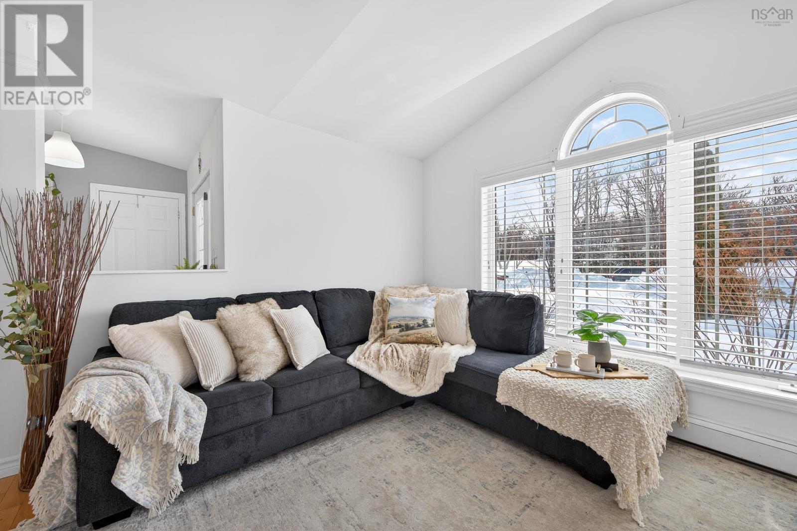 53 Erinmore Drive, Sydney, Nova Scotia  B1M 1A7 - Photo 15 - 202603378